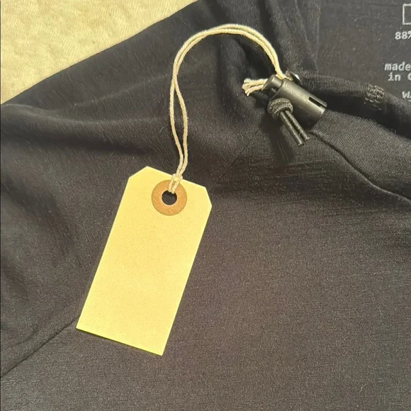 Melanzana Women's Merino Base Hoodie, Size M, BRAND NEW - Picture 5 of 6